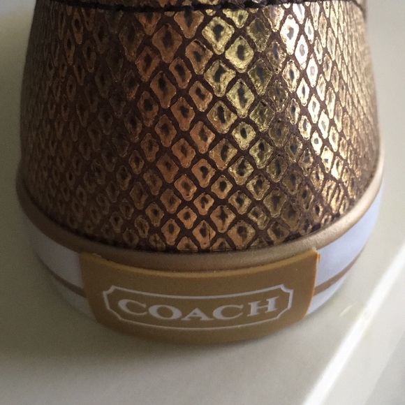 New Coach khaki gold signature sneaker 8.5 (38.5) - Picture 2 of 4